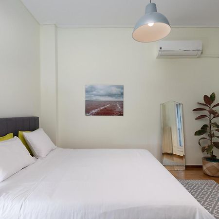 Homely Apt In Neapoli, Exarcheia Athens Luaran gambar