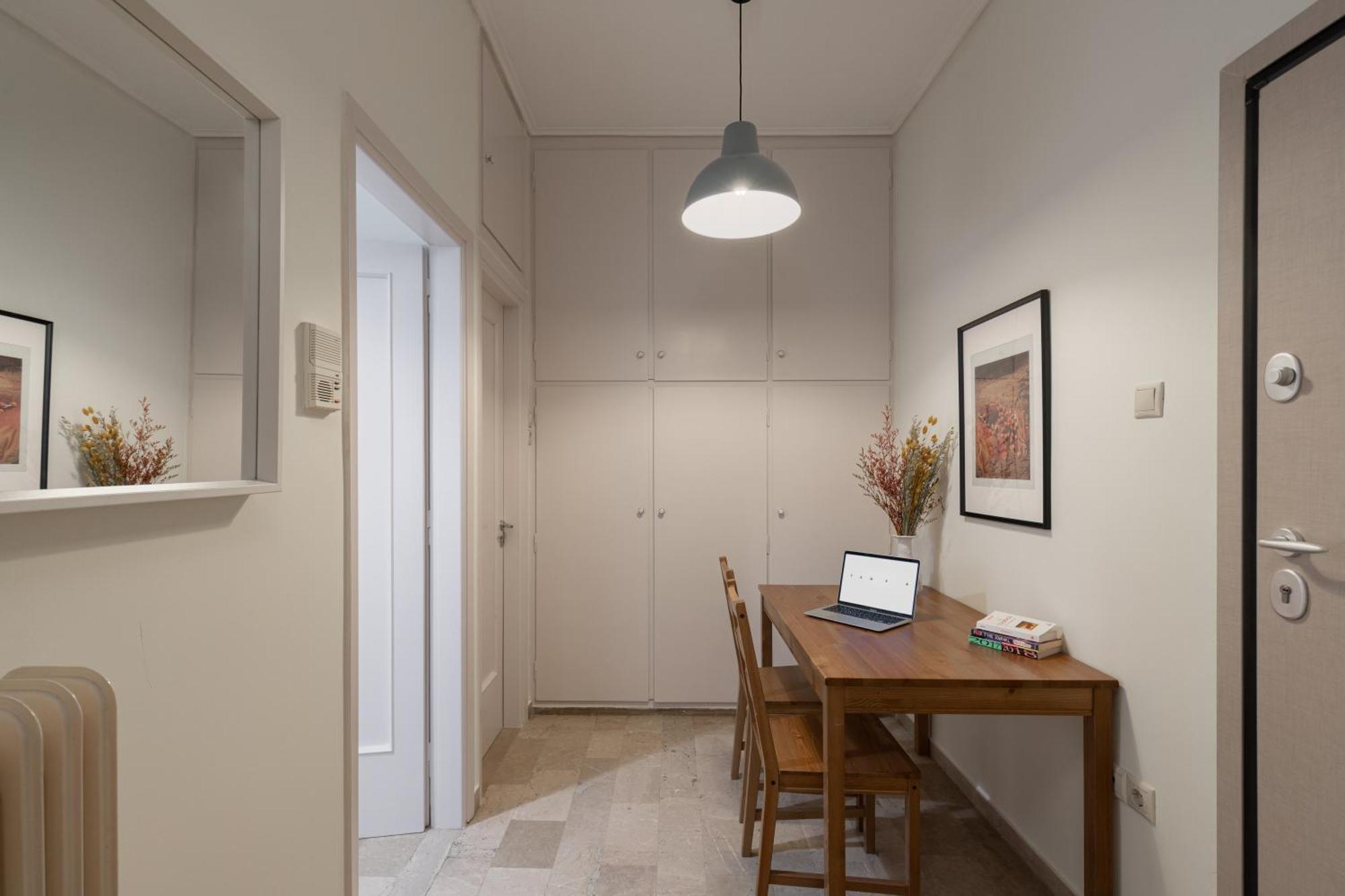 Homely Apt In Neapoli, Exarcheia Athens Luaran gambar