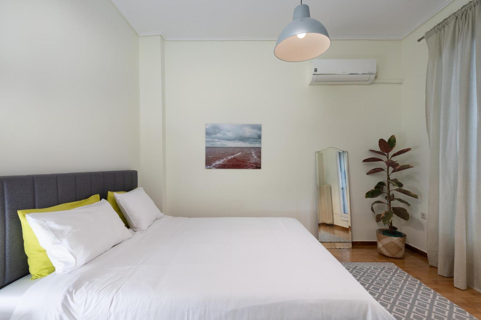 Homely Apt In Neapoli, Exarcheia Athens Luaran gambar